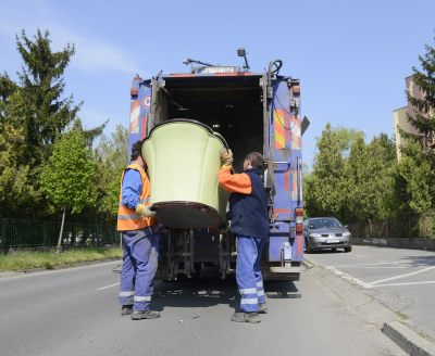Jarné dni čistoty – nepotrebný materiál umiestnite von až v piatok! Jarné dni čistoty – nepotrebný materiál umiestnite von až v piatok!