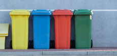 Háztartási hulladék elszállítása a családi házas övezetekből 2022. december 26-án